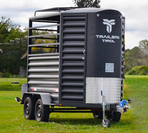 Trailer Cavalo Roma