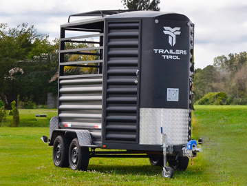 Trailer Cavalo Roma